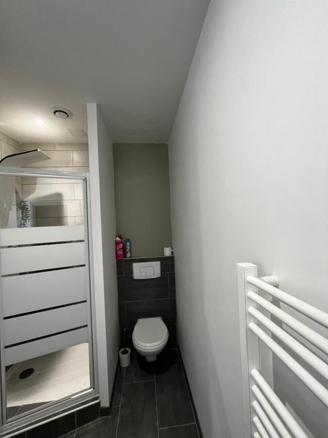 Charmant 2 Pieces Avec Terrasse Proche Centre Ville - Parking Gratuit A Proximite Lourdes Bagian luar foto