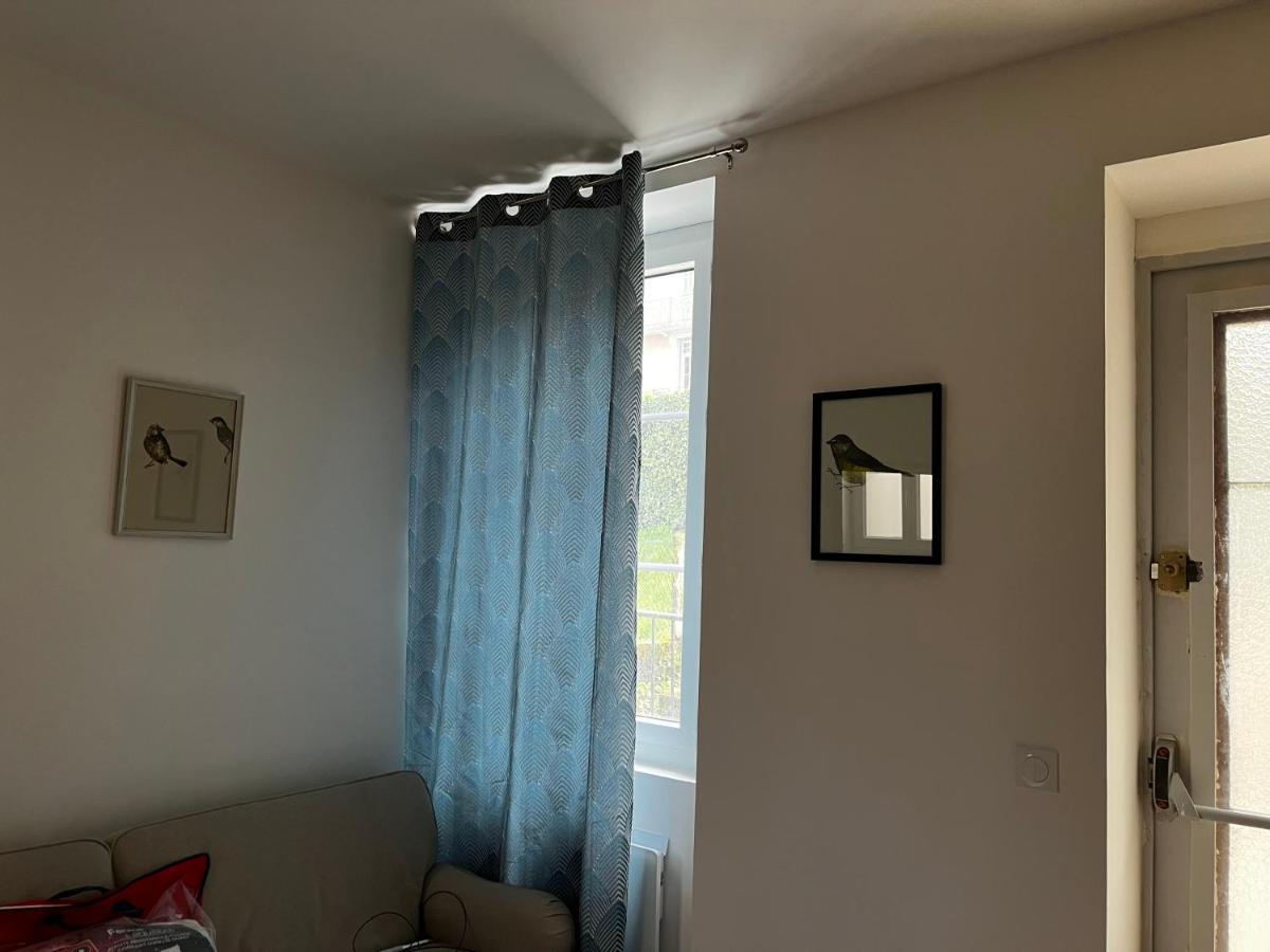 Charmant 2 Pieces Avec Terrasse Proche Centre Ville - Parking Gratuit A Proximite Lourdes Bagian luar foto