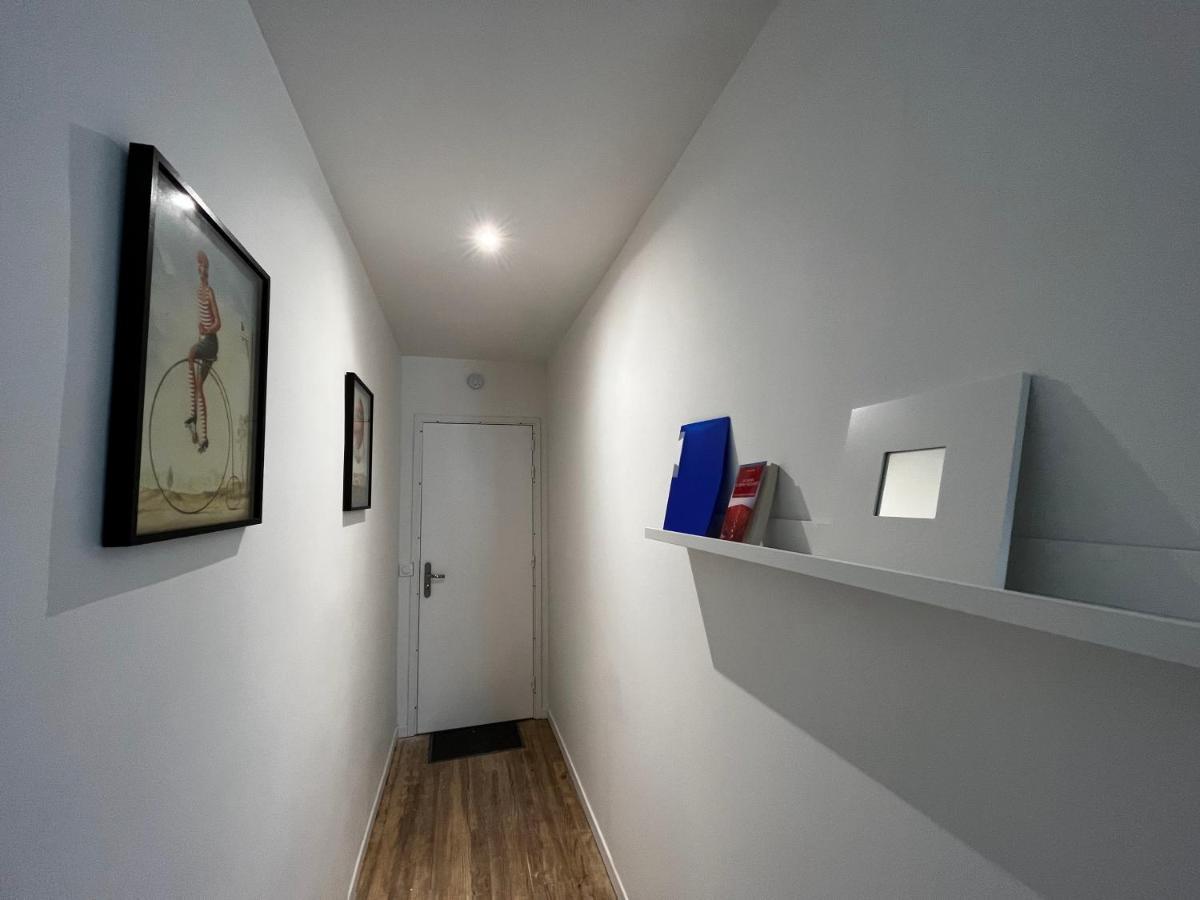 Charmant 2 Pieces Avec Terrasse Proche Centre Ville - Parking Gratuit A Proximite Lourdes Bagian luar foto