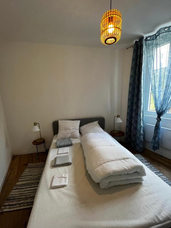 Charmant 2 Pieces Avec Terrasse Proche Centre Ville - Parking Gratuit A Proximite Lourdes Bagian luar foto